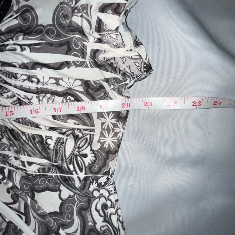 One World Boho Lave Detail Shirt Sleeve Shirt V Neckline Black Grey Wht Size XL - Picture 6 of 7